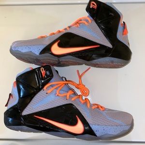 Lebron XII (Easter) sz 13